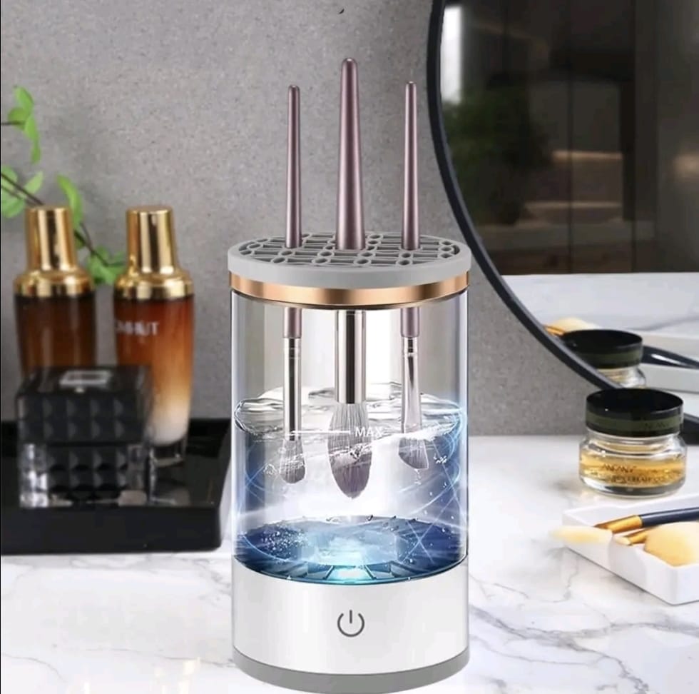 Limpia tus brochas en minutos GlamSpin™